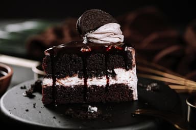 Oreo Cake Slice