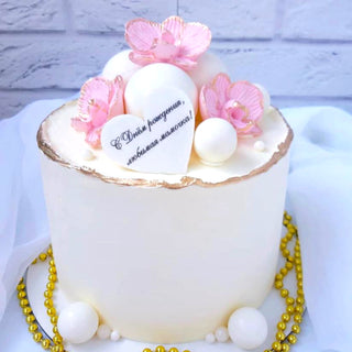 Cake White with orchids